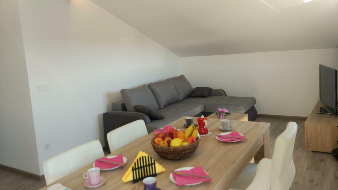 Apartments Angeline 로비니스코 셀로 외부 사진